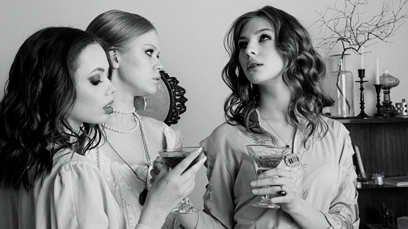 Luxury Bachelorette Private Art & Sip Experience